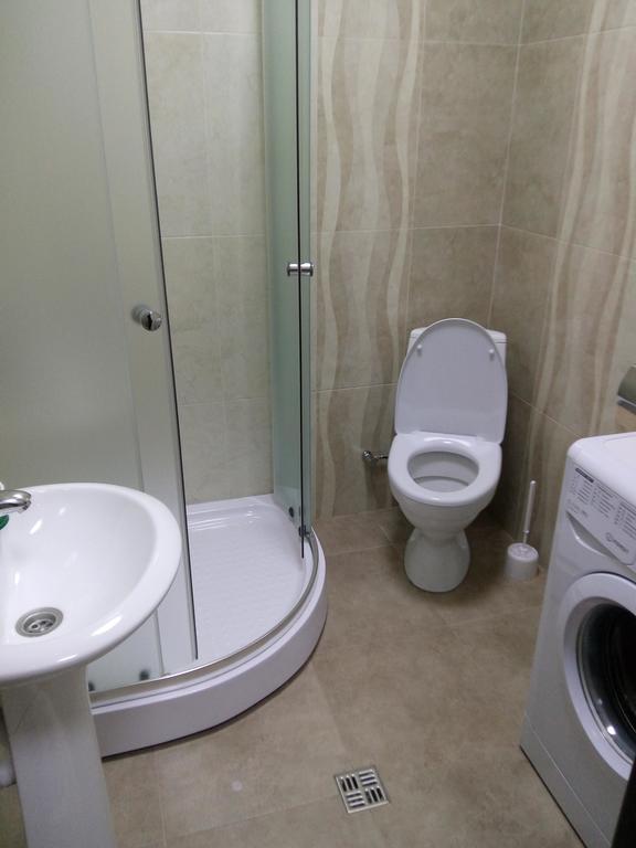 Studio Apartment In Batumi Bagian luar foto