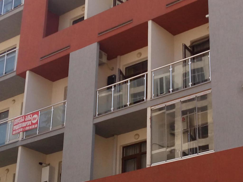 Studio Apartment In Batumi Bagian luar foto