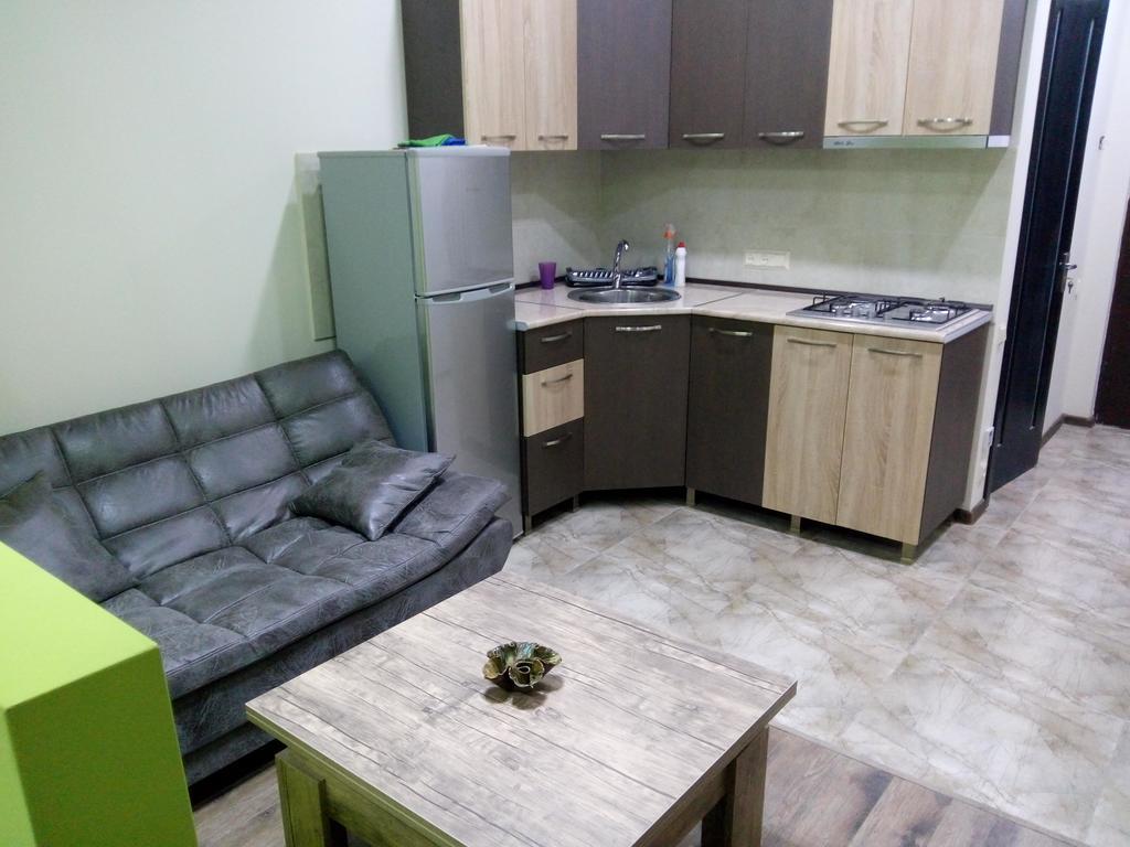 Studio Apartment In Batumi Bagian luar foto