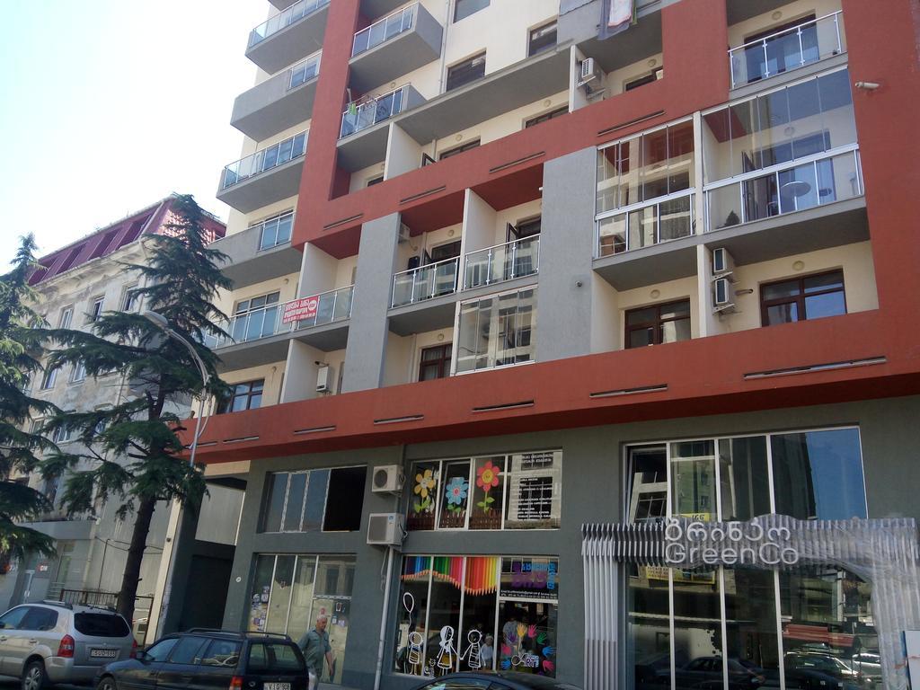 Studio Apartment In Batumi Bagian luar foto